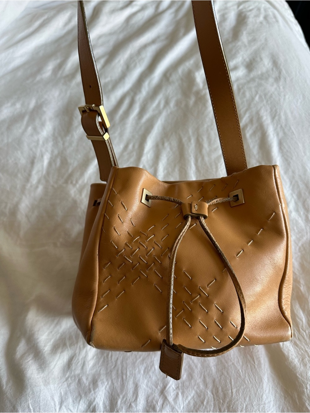 Vintage burberry bucket sholder bag